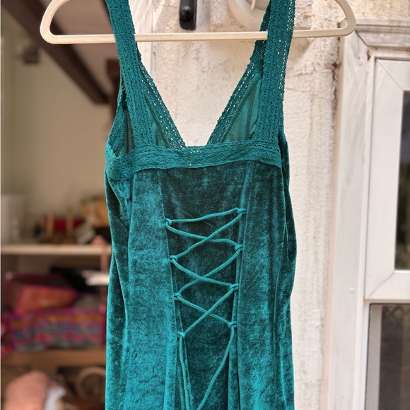 Tree of Life Teal Velvet Sleeveless Dress - Picture 10 of 10